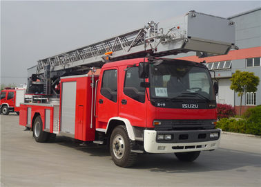 carros de bombeiros de 30M Aerial Ladder Commercial com fluxo 40L/s da bomba em 1.0Mpa