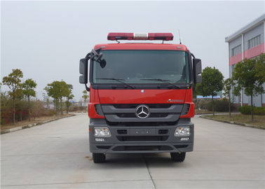 os carros de bombeiros comerciais da movimentação 6x4 12,5 toneladas molham e espumam carro de bombeiros do petroleiro